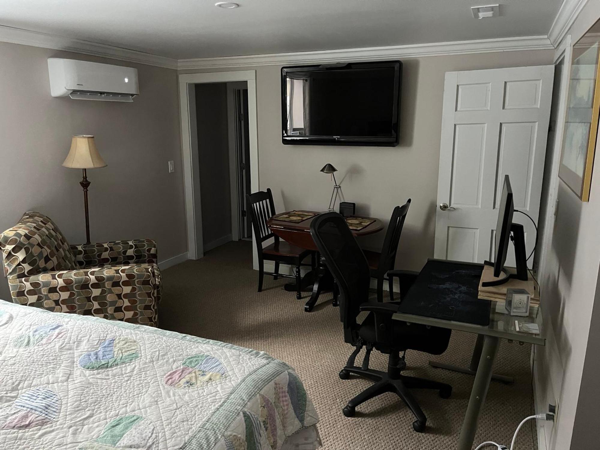 Plush Garden Level Apartment Near Stowe Morristown Esterno foto